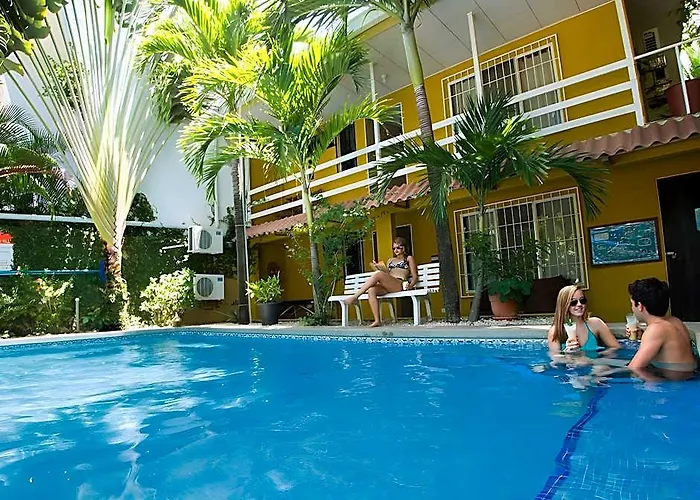 Hotel Lauras House 2*