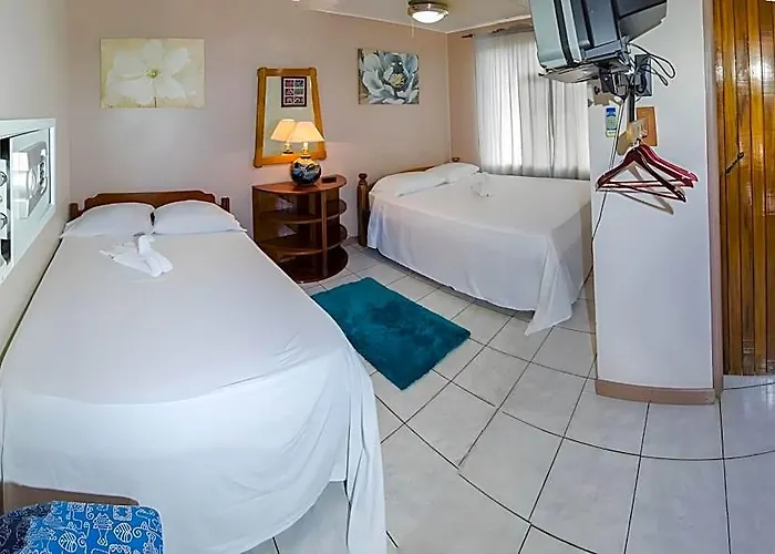 Hotel Lauras House 2*